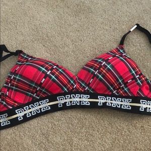 never worn victoria secret pink bra!!
